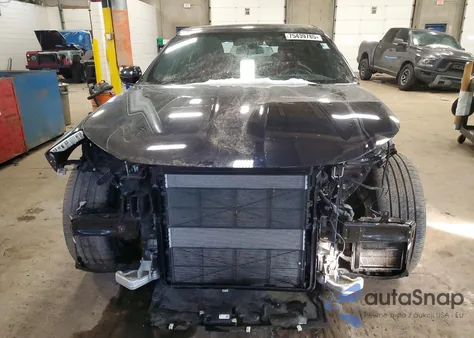 2025 BMW 740 Xi z USA, uszkodzony, nr VIN WBA33EH09SCT66382